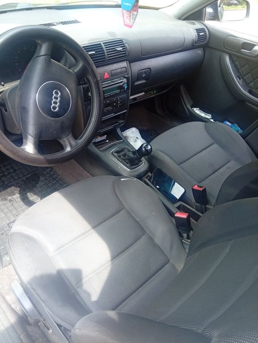 Vând audi A3 ...