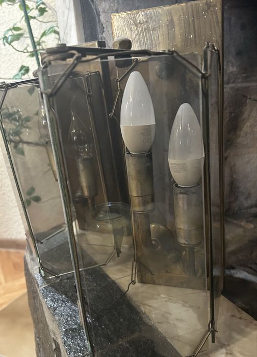 Два броя комплект или по отделно лампи с крушки