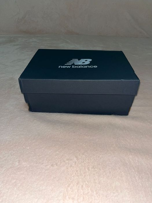 Sneaker New Balance 9060 white 37 NOU