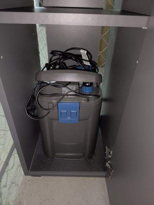 Acvariu cub 64 litri