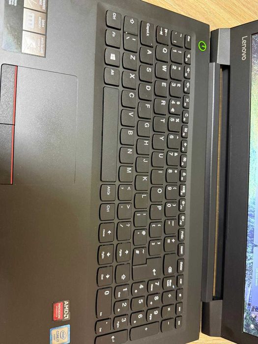 Laptop Lenovo i7-6500U / 15.6” Full HD / SSD 240GB / 4GB RAM