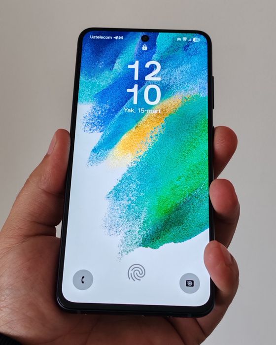 Samsung S 21 FE holati ideal