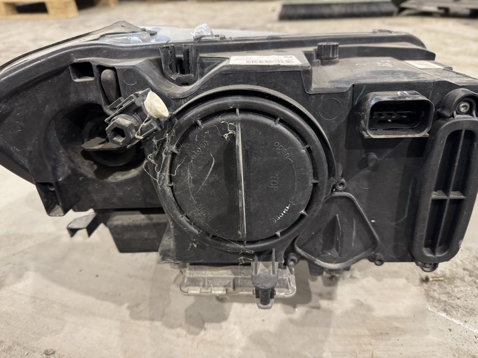 Фар Бмв Х3 Ф25 (far bmw x3 f25)