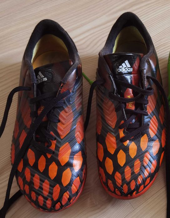 Бутонки  Adidas раз