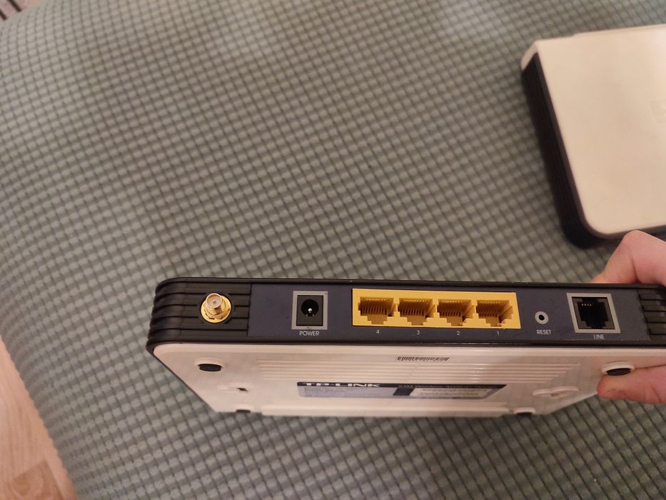 Wi-Fi роутер ADSL2+ TP-Link TD-W8910G (54 Мбит/с)