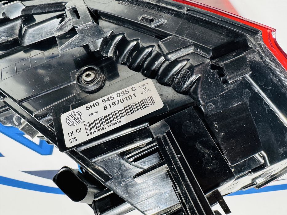 Stop stanga led VW Golf 8 cod 5H0945095C
