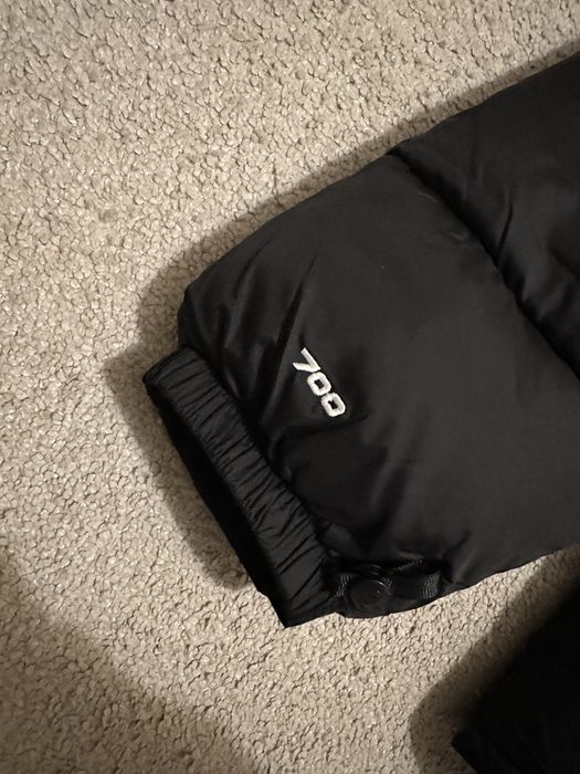 The North Face 1996 Retro Nuptse - размер М, черно