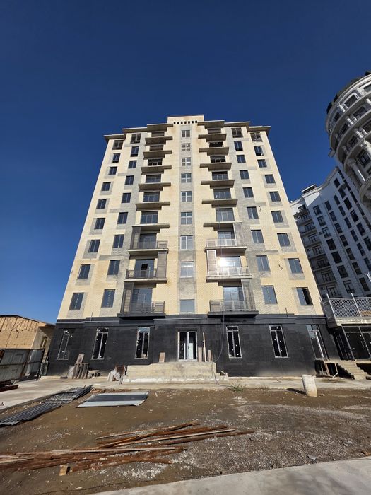 Продаётся нежилое помещение под офис.