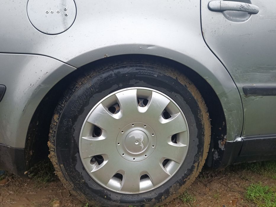 Volkswagen PASSAT 2001 1.6 benzina