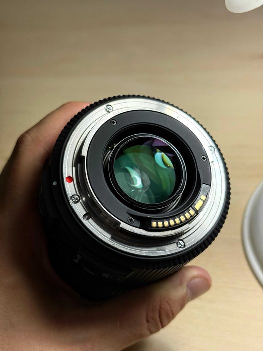 Obiectiv EF-S Sigma 17-50mm f/2.8