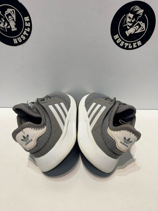 Детски маратонки ADIDAS . Номер 25.5