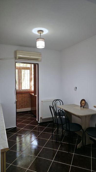 Apartament cu 2 camere de închiriat
