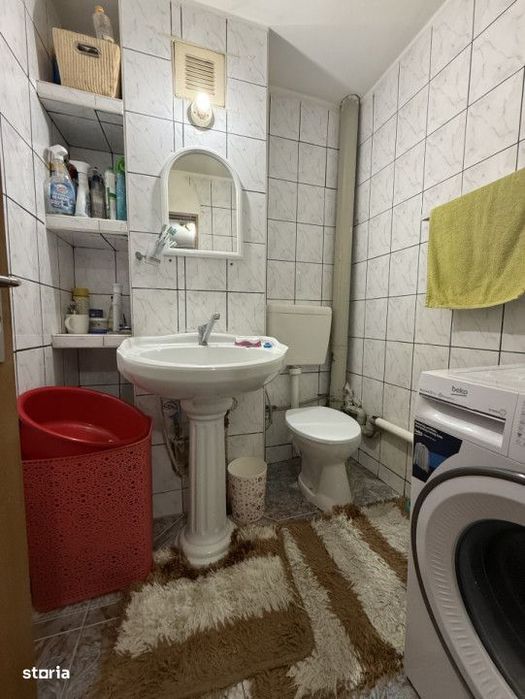 Apartament cu 3 camere, decomandat, 95 mp, parter - Girocului