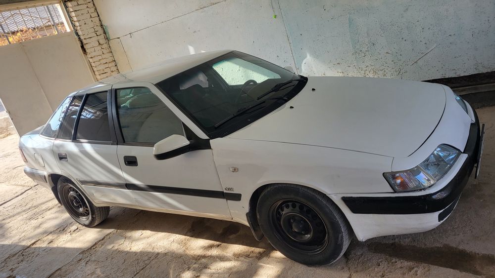 Espero 1995 sotiladi