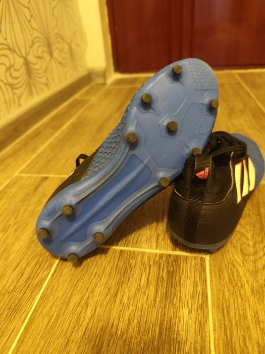 Adidas Ace 17.3 за изкуствени и меки терени