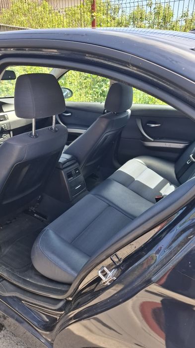 Bmw e90 320d  Bmw seria 318 d