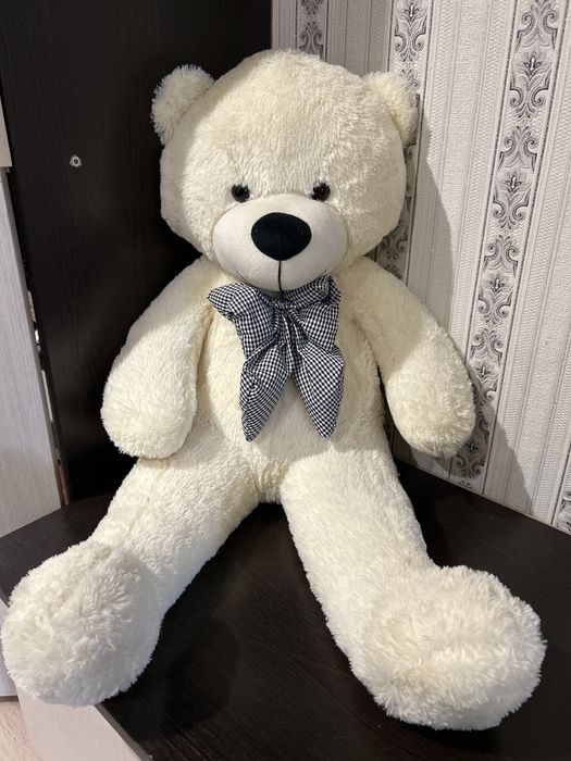 Медведь плюшевый, волк