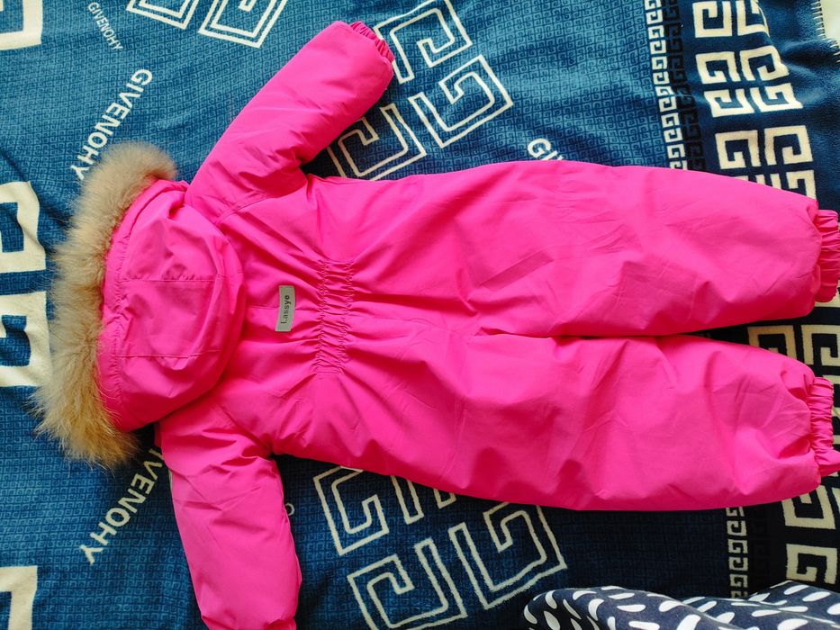 Продаю зимний комбинезон