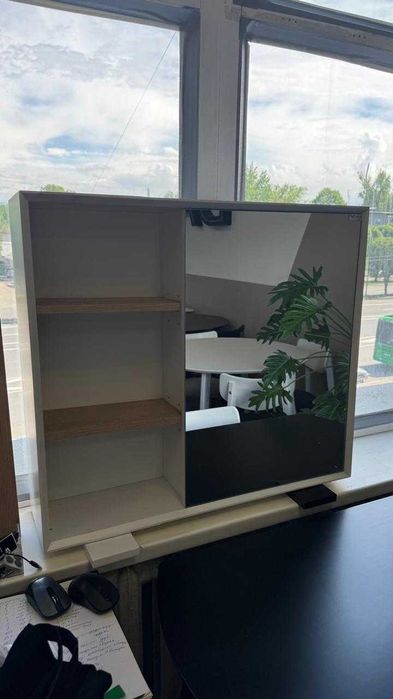 Зеркало с полками для ванной