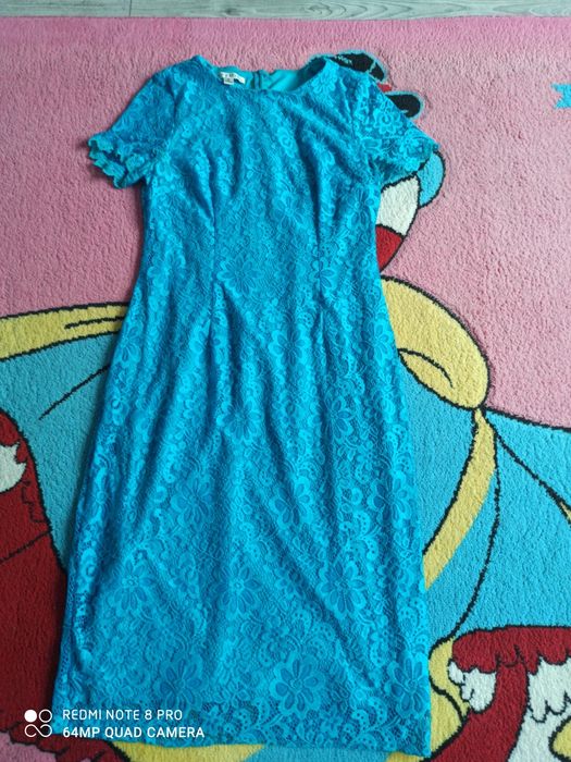 Rochiță femei din dantelă.