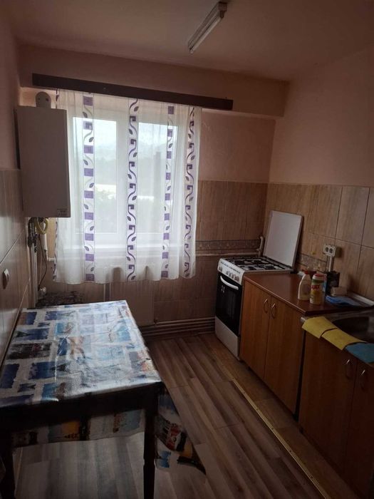 Inchiriez apartament cu 2 camere in Talmaciu