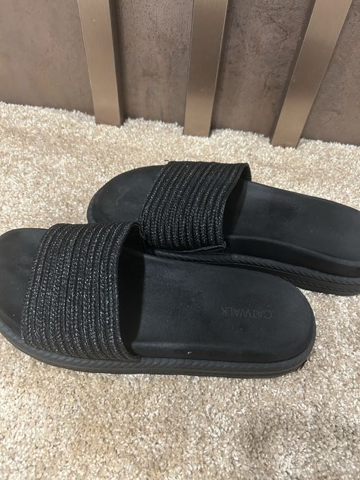 Черни чехли 38 номер