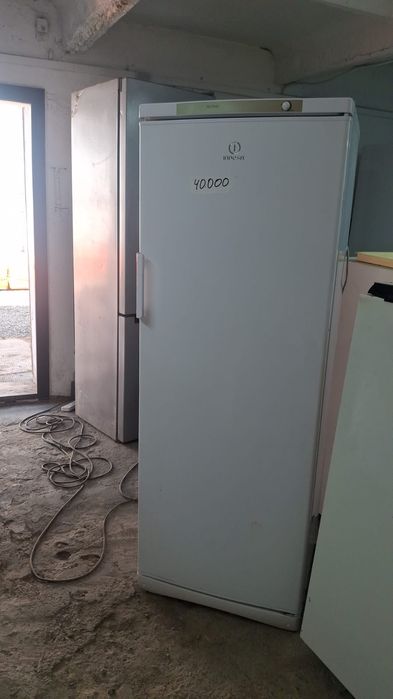 Продам морозильную камеру