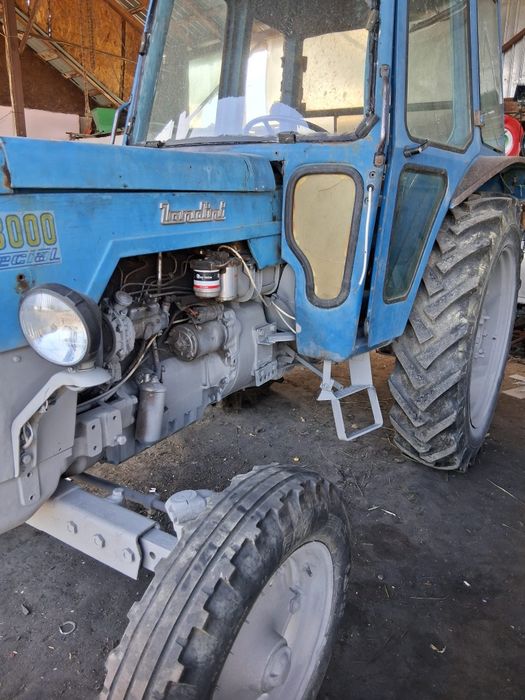 Vând tractor landini