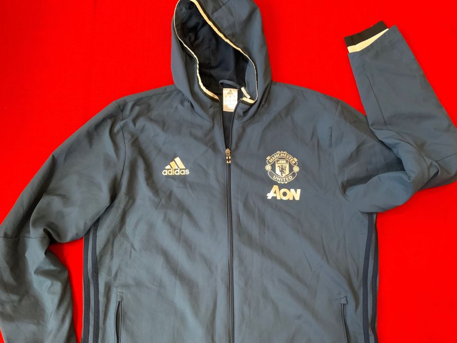 Adidas-оригинално яке Manchester united-54хл