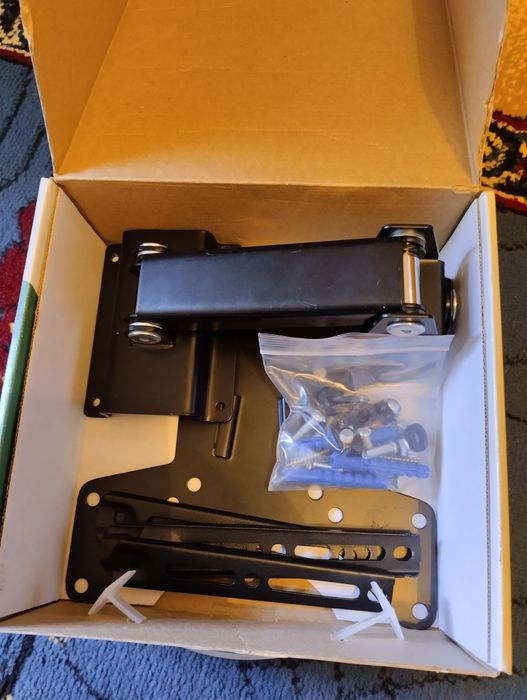 Крепление для телевизора.