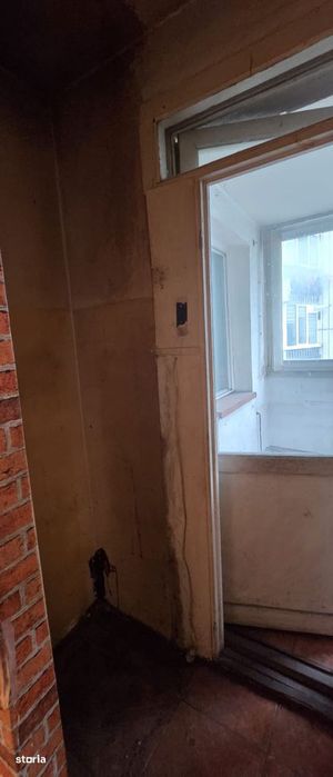 Apartamen cu 3 camere situat in Centrul Nou, decomandat, etaj 2/4!