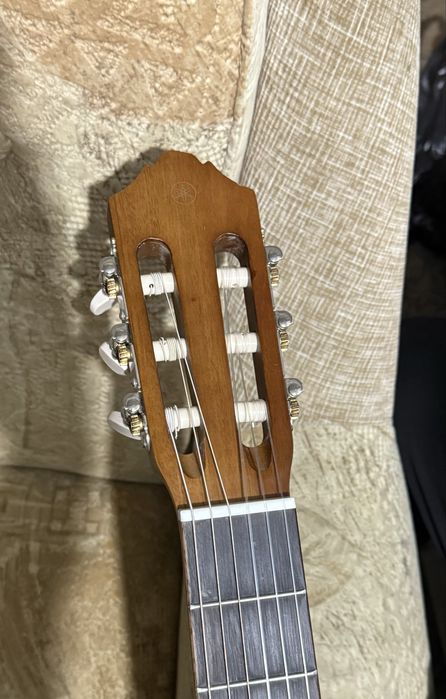 Yamaha C40 продам срочна