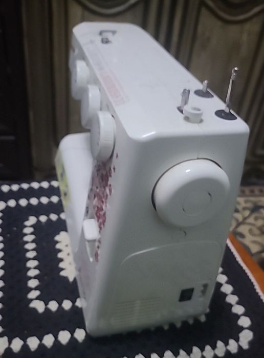 Продаётся  новая швейная машина JANOME Ami 35 s