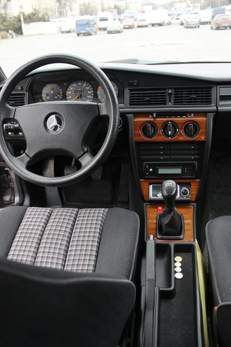 Mercedes 190e W201 Atestat istoric