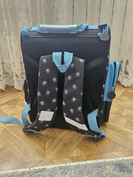 Рюкзак с ортопедической спинкой