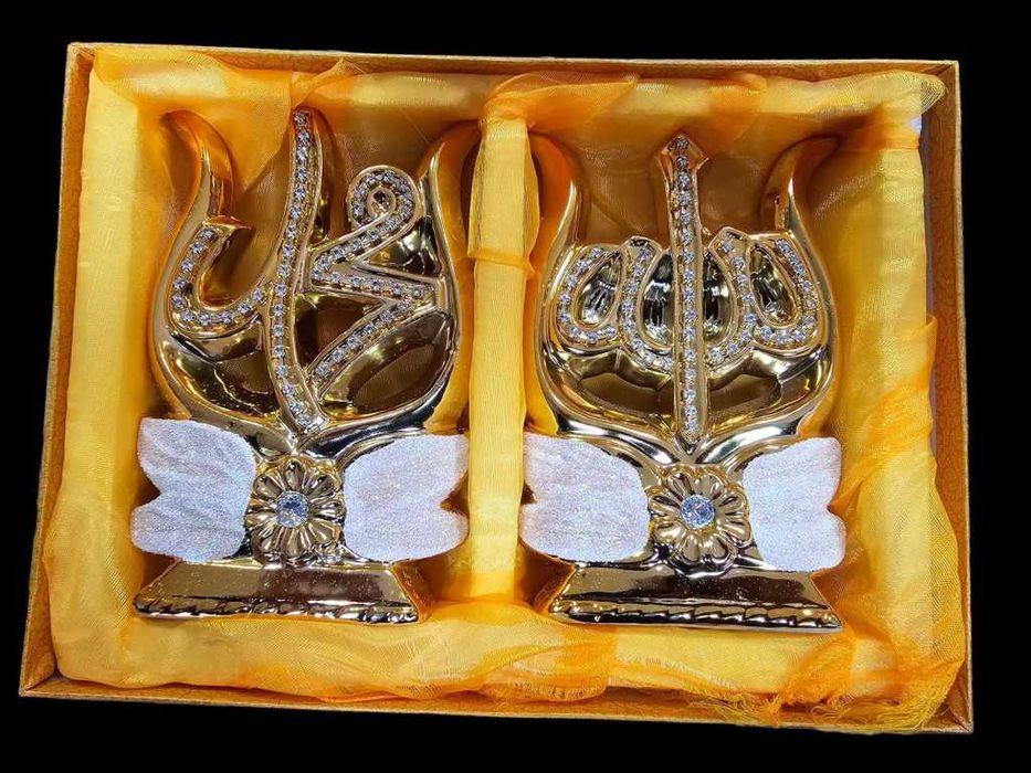 Луксозни златисти статуетки различни видове 2 броя