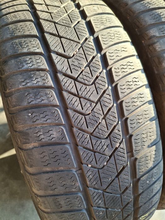 4 Anvelopele de iarnă 245 50 r19 Pirelli