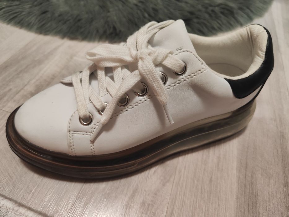 Дамски спортни обувки  Nine West