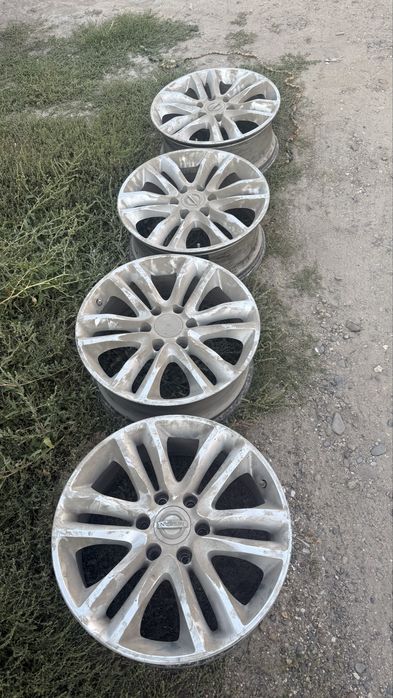 Диск на Ниссан Патрол