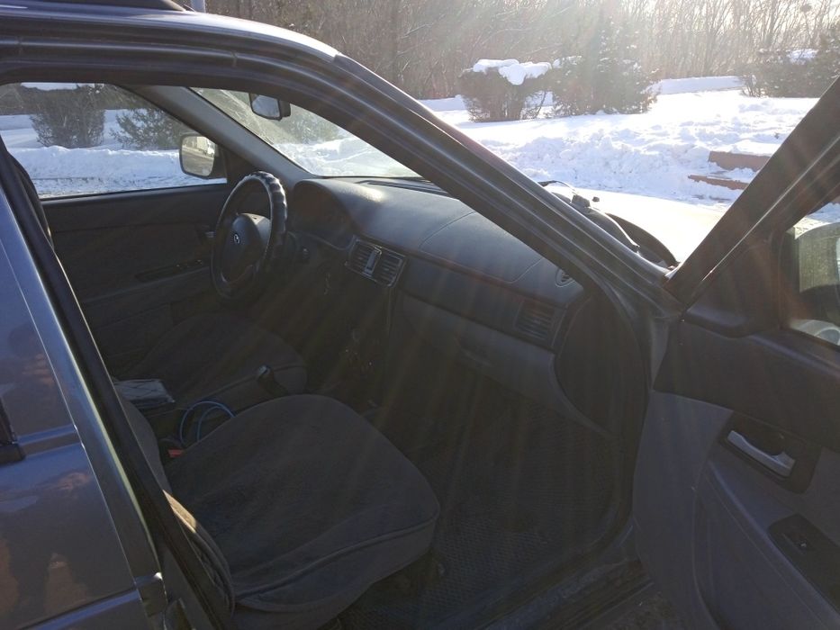 Продам Приору 1 универасал