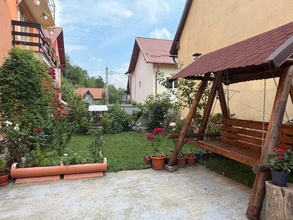 Cazare Busteni - Pensiune Octavian,  Vila 4 cam. & Apartament 3 cam.