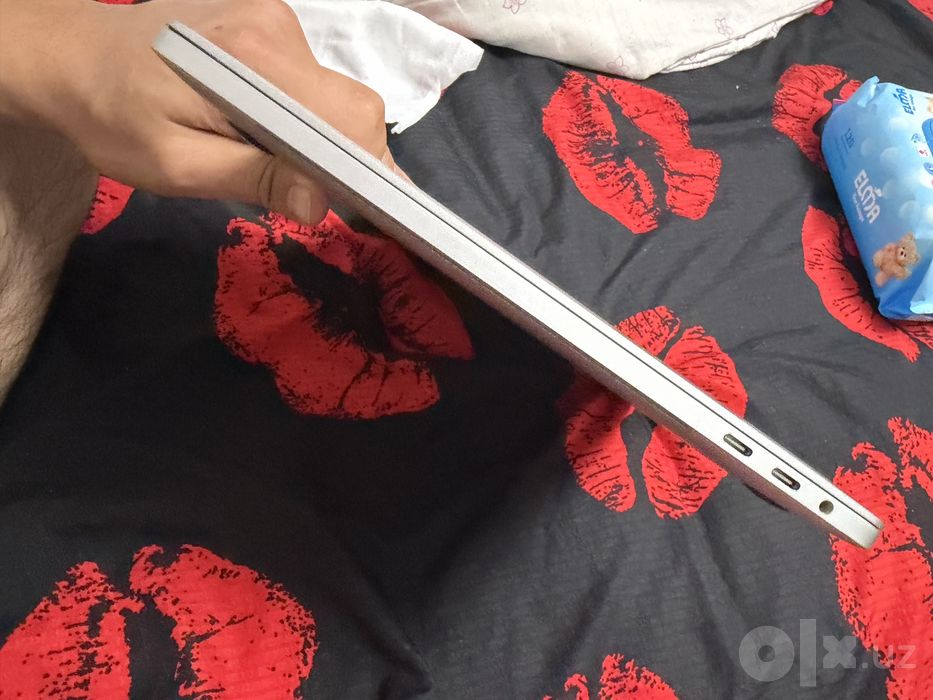 Macbook pro 2019 16/512 gb
