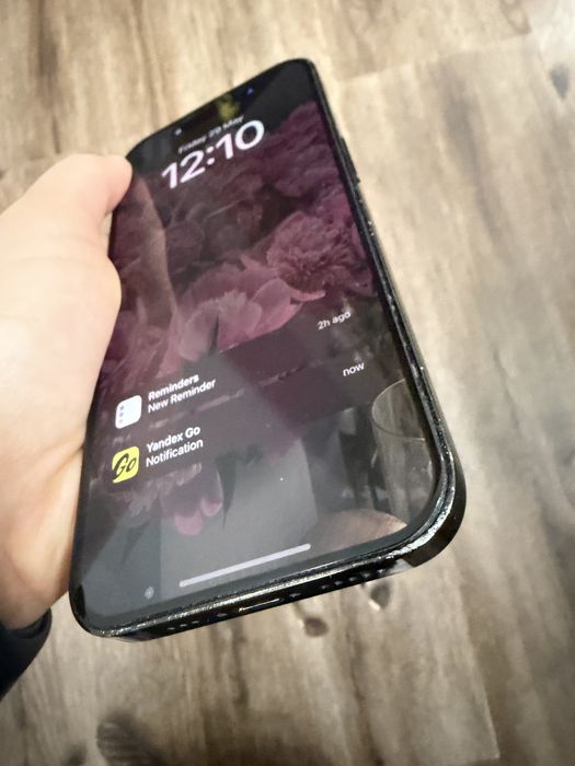 Продаю iphone 14 Pro 256gb