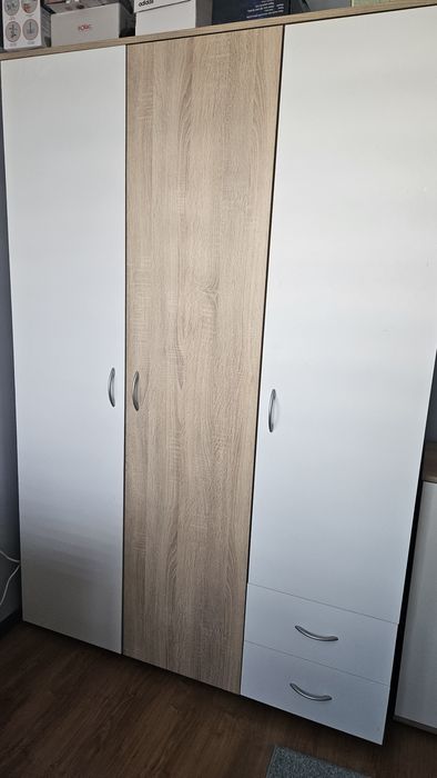 Детско бюро + гардероб