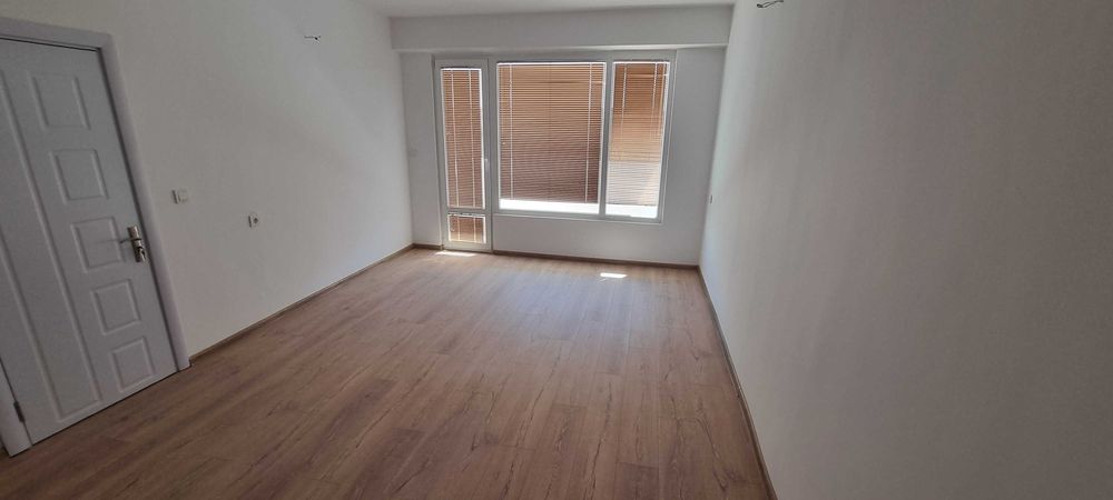 Продава се Двустаен апартамент в Разград, Освобождение - 63 кв.м за 1413 €/кв.м - Снимка #7