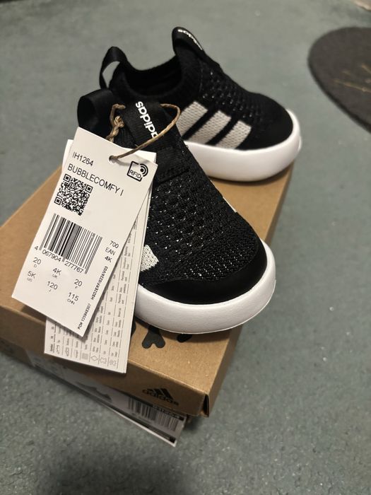 Adidas Bubblecomfy1