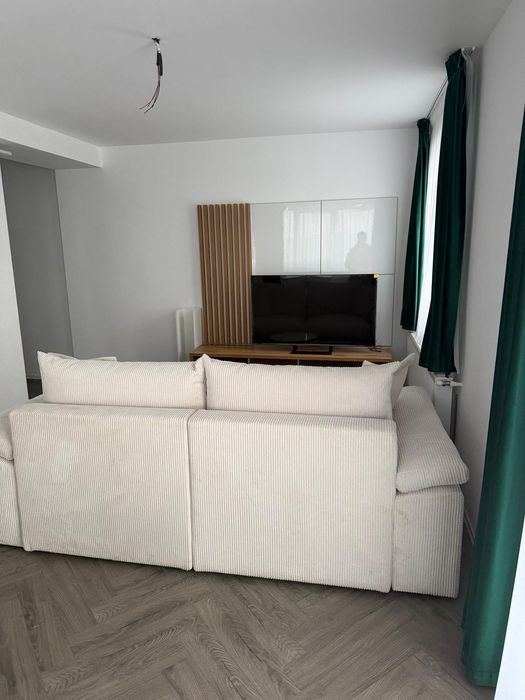 Închiriez apartament 3 camere ! Panorama spectaculoasă !