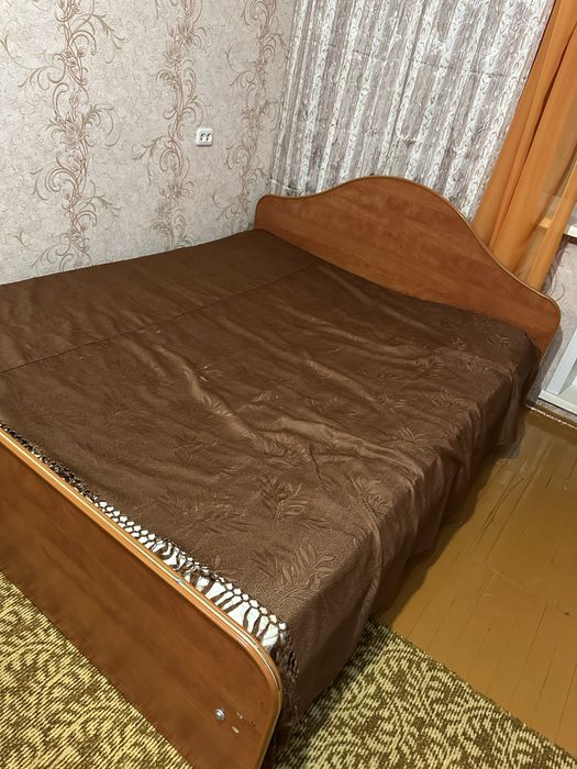 Продам Кровать б/у
