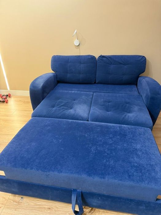 Продам диван в хорошем состоянии.