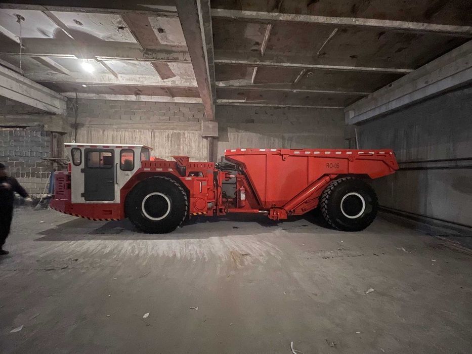 Подземный самосвал UK-20